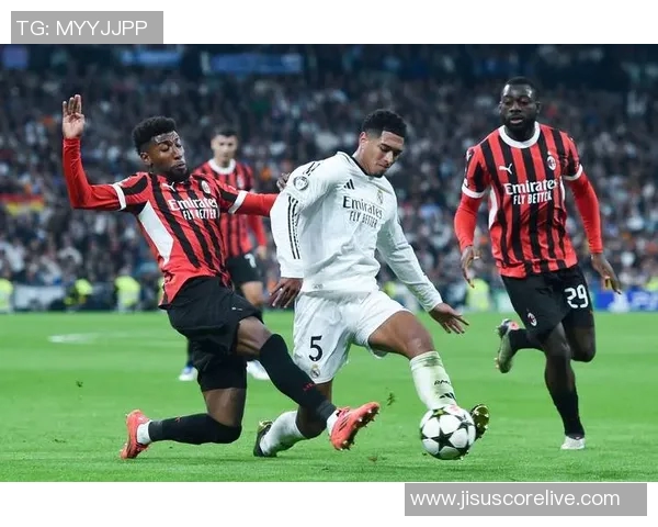 友谊赛精彩对决曼城与AC米兰战成平局引发全场热议